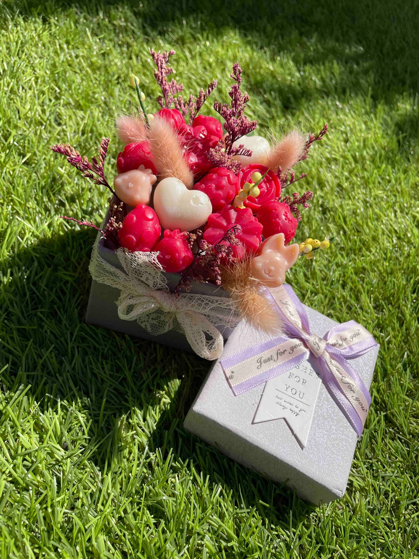 Sweet Box Red